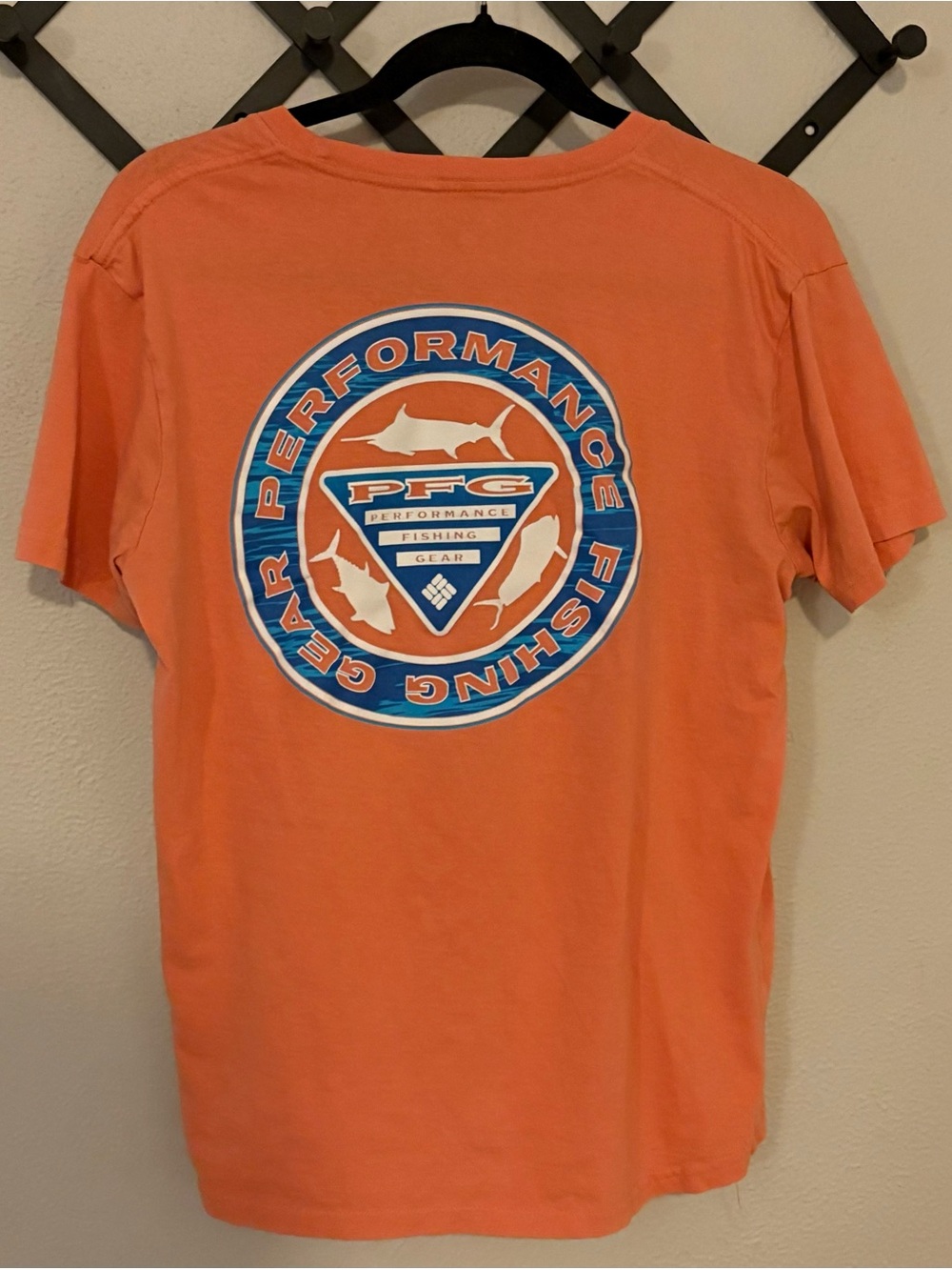 Columbia PFG Peach Orange Performance Fishing Gear Tee - Men's M